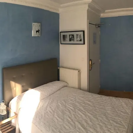 Hotel Pacific
