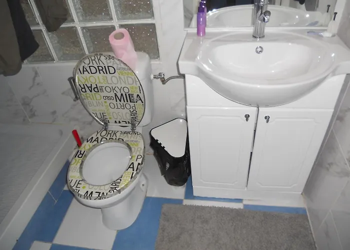 Ξενοδοχείο Pacific 2*